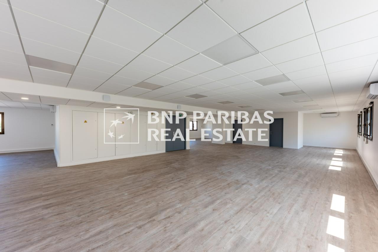 Bureau Ivry-sur-Seine 850m² Location bureau Ivry-sur-Seine Val-de-Marne OLBUR2428260 8